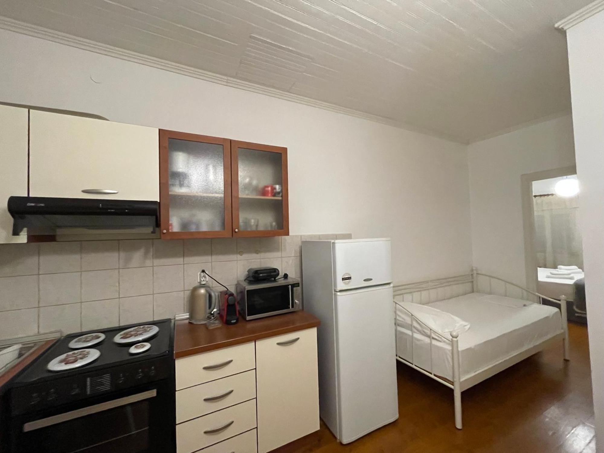 Ionian Grand - Apartments Lefkada City Bagian luar foto